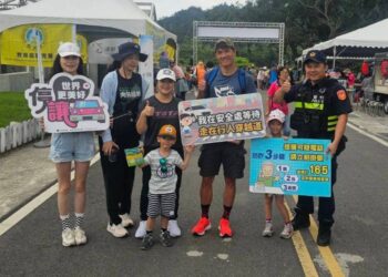 和平部落「樂齡699大健走」活動 關警讓安全隨行 