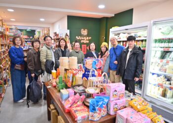 花蓮縣府赴英參訪台灣超市 觀察消費趨勢　作為農產拓展市場參考