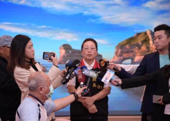 花蓮成立0403震災聯合服務中心 徐榛蔚陪伴鄉親早日回歸生活正軌