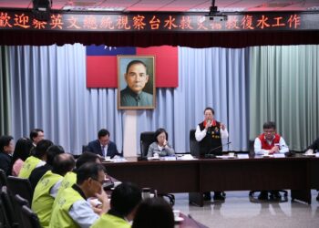 徐榛蔚陪同蔡英文視察災情 籲請中央共同協助災後重建花蓮