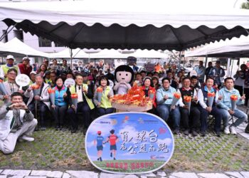 為愛募年菜 第八屆台灣盲人環台公益路跑抵花蓮