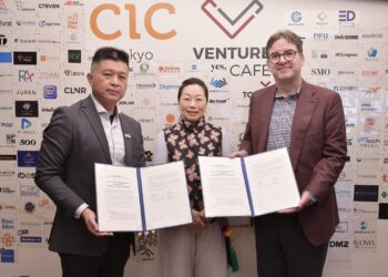 深化國際創新鏈結 徐榛蔚見證國際級創新平台Venture Café 簽約啟動