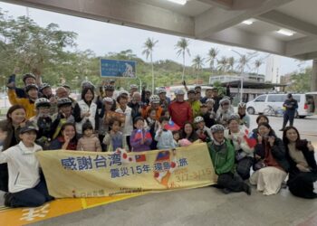 環島騎行謝311恩情！一青妙率團抵東 延續介達國小與日校跨國情誼