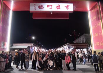 德國凱爾學院連二年訪問花蓮 品嘗東大門「夜市王」套餐大讚滿分