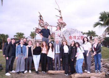 德國大學生賞漂流木、體驗原民工藝 驚豔花蓮多元文化